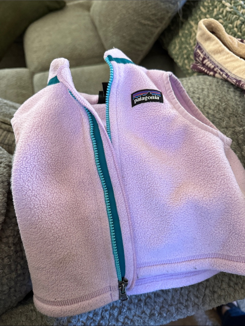 Patagonia Kids Fleece Vest in Light Purple with Teal Trim